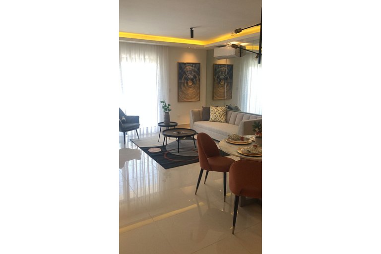 Beauty 1BR Apartment - Soha Panorama B07 -W/ Gym and Pool.