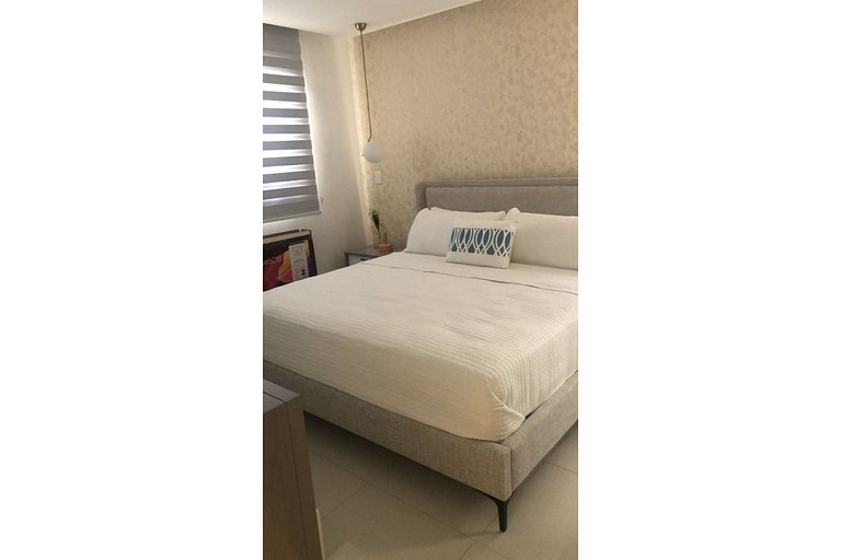 Beauty 1BR Apartment - Soha Panorama B07 -W/ Gym and Pool.