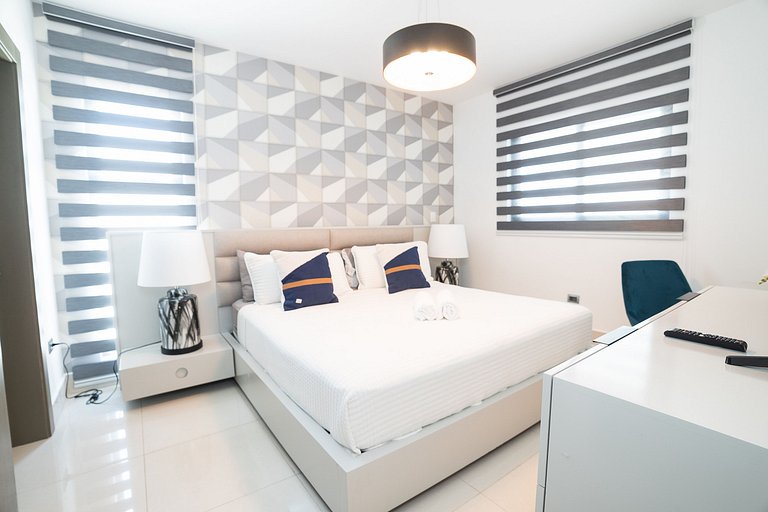 LUXURY Apartment. 1BR - Soha Panorama C01