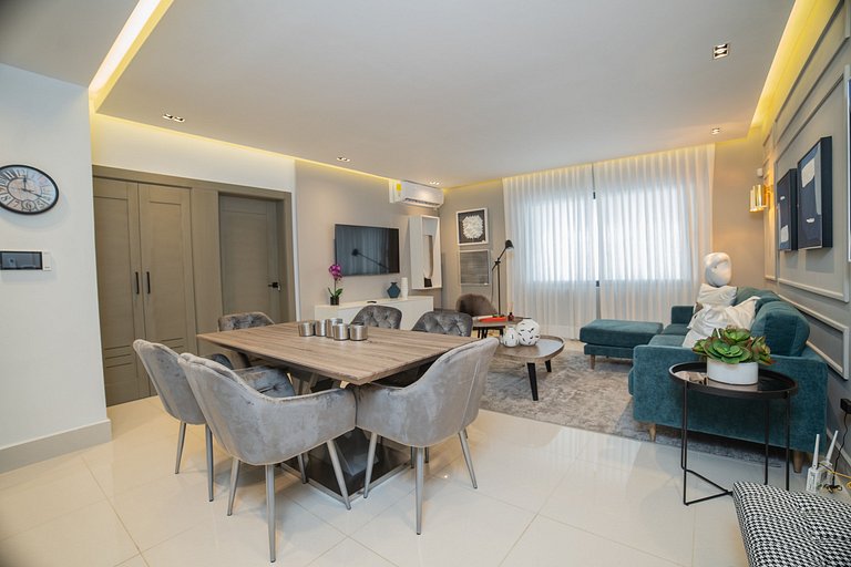 LUXURY Apartment. 1BR - Soha Panorama C01