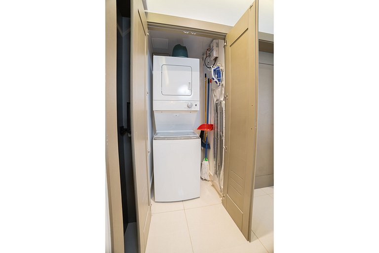 LUXURY Apartment. 1BR - Soha Panorama C01